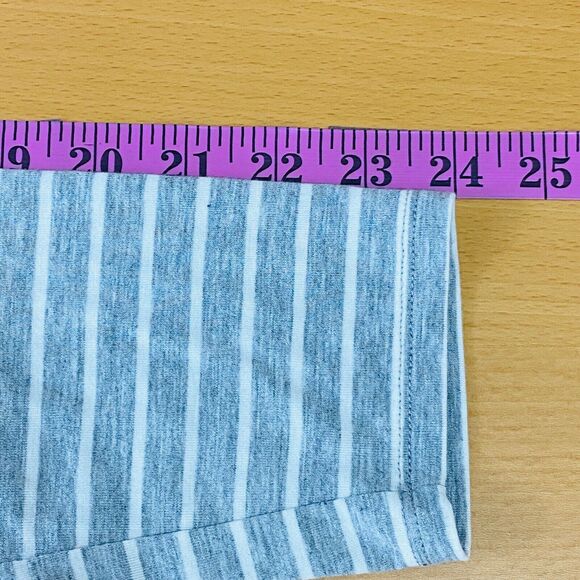 Zenergy By Chico's Top Women's 1 U.S. Medium 8 Gray Paisley Striped Long Sleeve - Picture 6 of 6